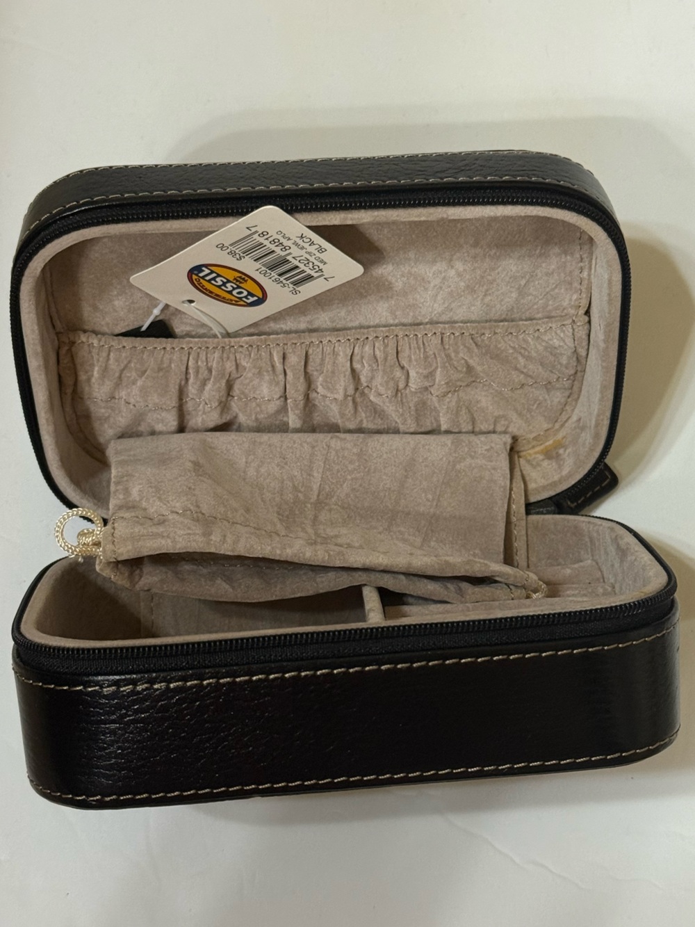 Fossil Genuine Leather Travel Jewelry Case - Picture 7 of 10